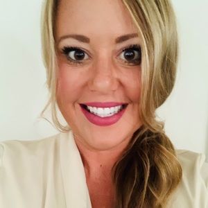 Meet your Posher, Pamela